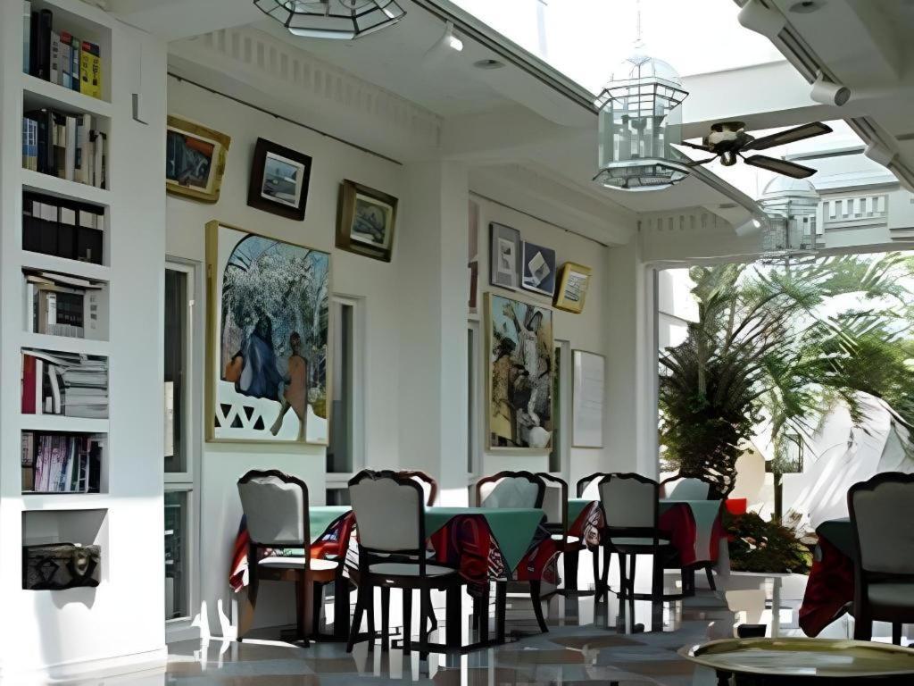 Arabian Art Hotel & Gallery 御宿町 外观 照片