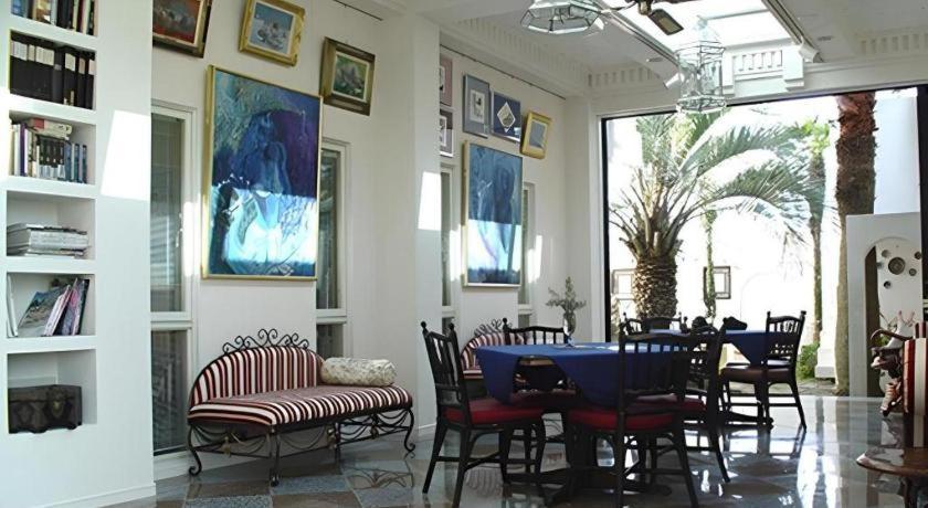 Arabian Art Hotel & Gallery 御宿町 外观 照片