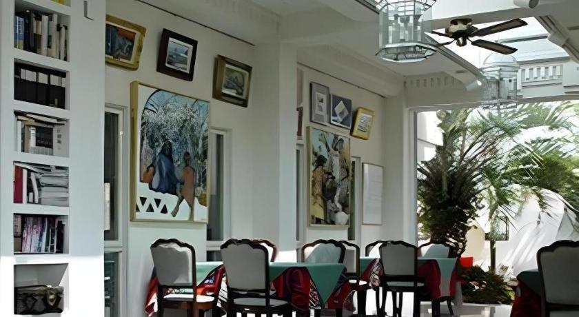 Arabian Art Hotel & Gallery 御宿町 外观 照片